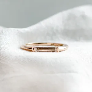 Zlatý prsten s baguette moissanitem v art deco stylu LIA