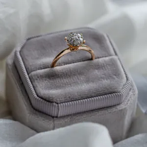 AUDREY gold ring with pavé moissanites showing the raised setting