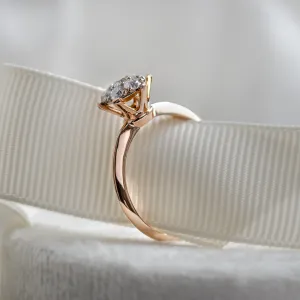 Side detail of the AUDREY gold ring with pavé moissanites