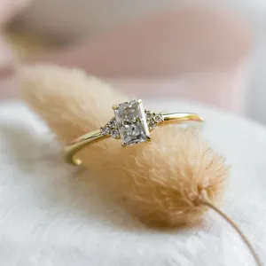 Elegant engagement ring with moissanites BIBIANA Thumbnail