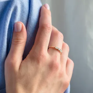 Gold ring with three lab-grown diamonds AVELA