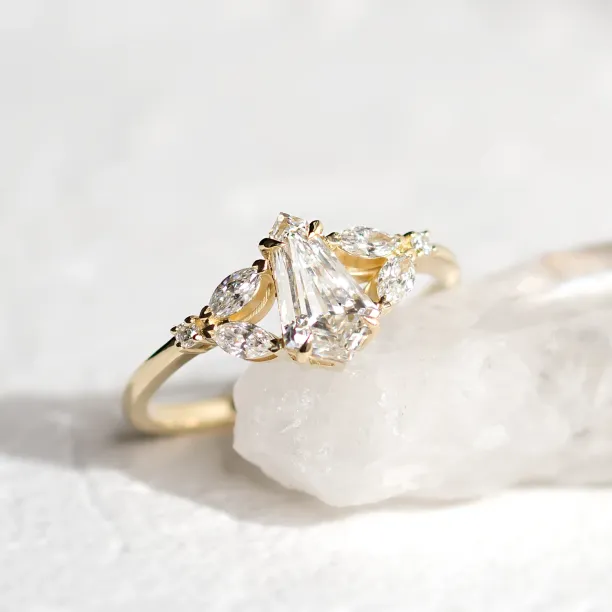 Angled close-up of the vintage-style lab grown diamond ring NILIA