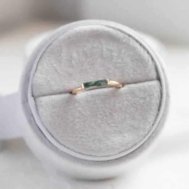 Top view of the CATHIE gold ring with baguette-cut moss agate