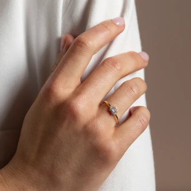 AMORIS gold ring with lab-grown diamond worn on a hand