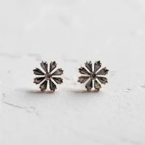Květinové náušnice se salt and pepper diamanty FLOWER