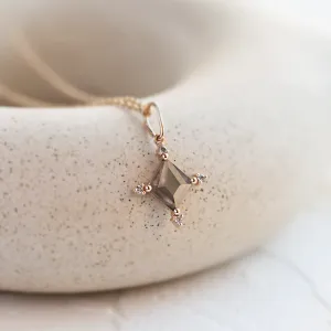 Originální náhrdelník se salt and pepper diamanty CRESSIDA