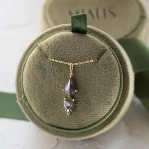 Zlatý náhrdelník SIGNATURE se salt and pepper diamanty a geometrickým přívěskem