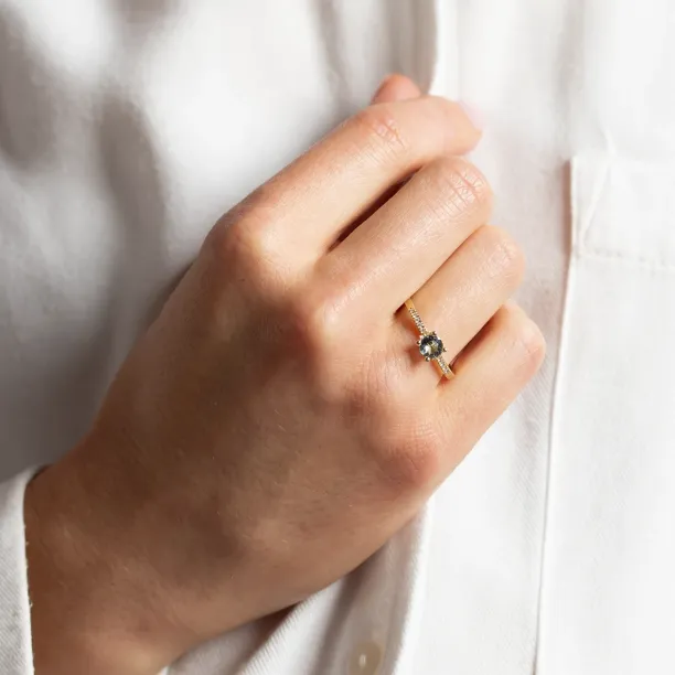 Elegantní zlatý prsten s akvamarínem a diamanty ELYSIA Image