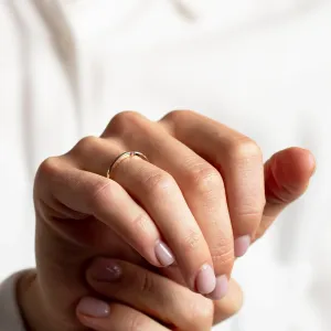 HAIMEE lavender sapphire ring worn on the finger