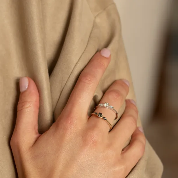 Salt and pepper diamond ring RINA worn on a hand with another ring