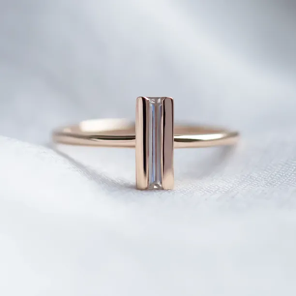 KATY engagement ring with a baguette-cut moissanite, close-up view