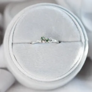 Full view of the CLARION cluster ring with moss agates and diamonds