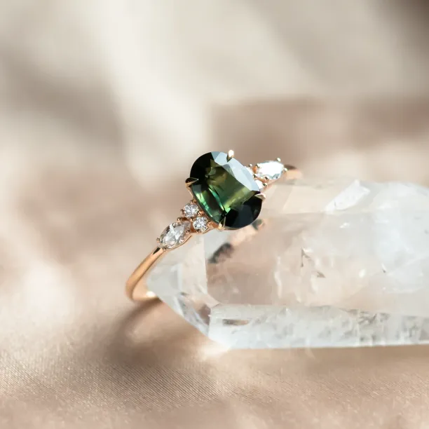 Oval cut sapphire ring with marquise diamonds ETERNELLE