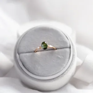 Oval cut sapphire ring with marquise diamonds ETERNELLE
