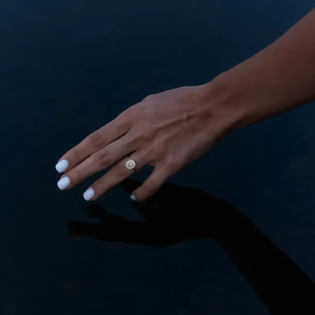 Art deco prsten s lab grown diamanty v růžové a bílé barvě MOANA Image
