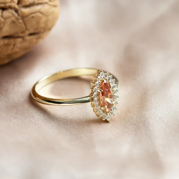 Elegantní zlatý prsten s oranžovým a bílými lab grown diamanty TIANA Image