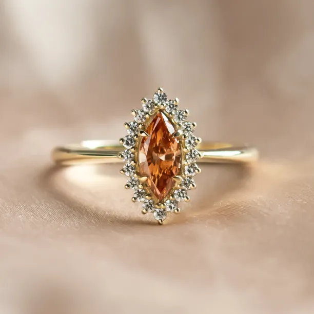 Elegantní zlatý prsten s oranžovým a bílými lab grown diamanty TIANA Image