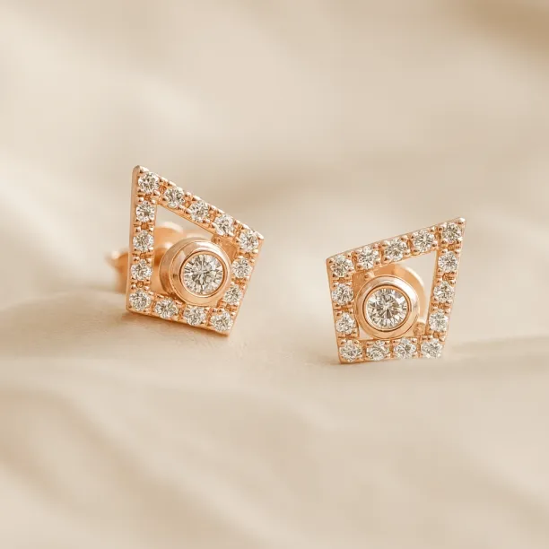 Pár náušnic JAY v kite tvaru ze 14K růžového zlata s laboratorními diamanty