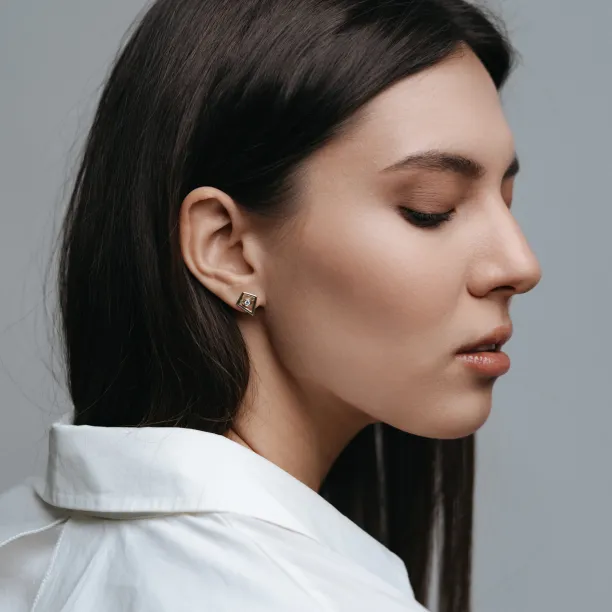 Modulární zlaté náušnice v kite tvaru s drahokamy KAYLEE Image