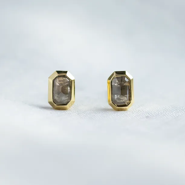 NYLA gold stud earrings with hexagonal salt and pepper diamonds