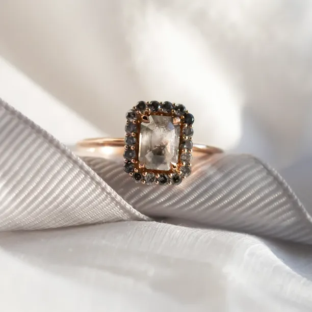Close-up of the LUCIANA vintage engagement ring with salt and pepper diamonds
