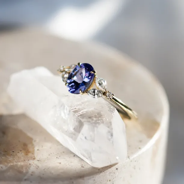 Oval tanzanite engagement ring FIORA