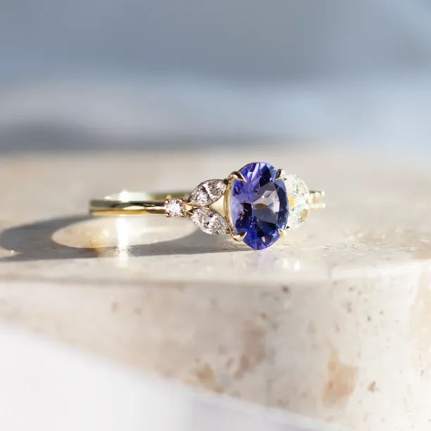 Oval tanzanite engagement ring FIORA