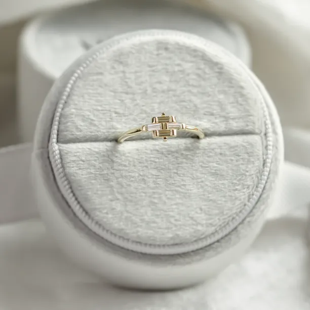 Baguette cut moissanite ring VANE Image
