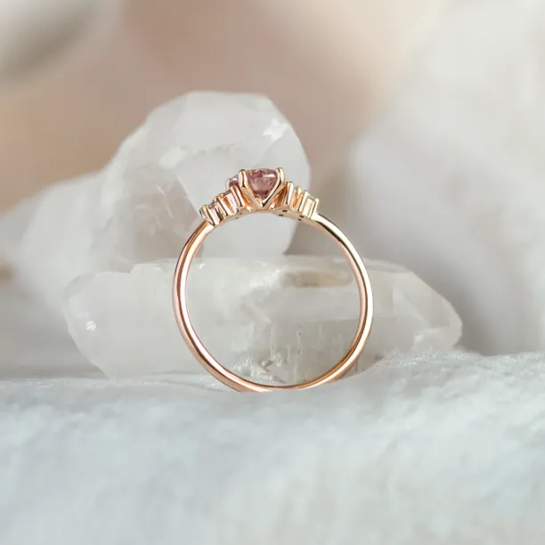 Rear view of the EDDY engagement ring showing the setting and smooth band