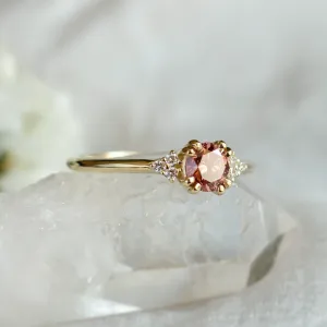 Zlatý prsten s růžovým lab grown diamantem a přírodními diamanty MONNYX Thumbnail