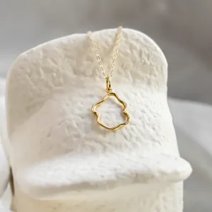 DOMINIQUE diamond necklace with an irregular pendant in close-up