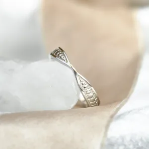 Bow tie shaped wedding band PUNTO Thumbnail