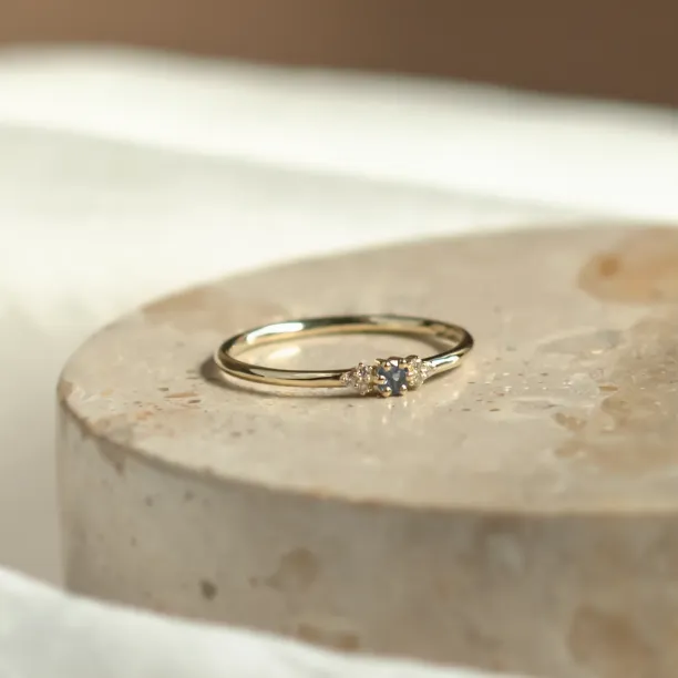 SABINE minimalist sapphire and diamond ring in yellow gold