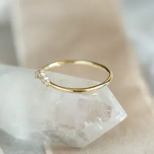 Minimalist curved diamond wedding ring UMA Thumbnail