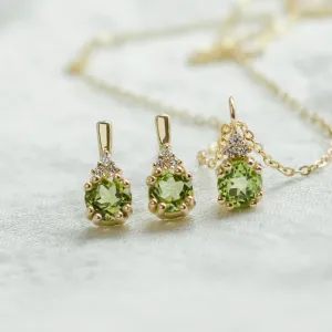 Peridot and diamond gold earrings VERDE Thumbnail