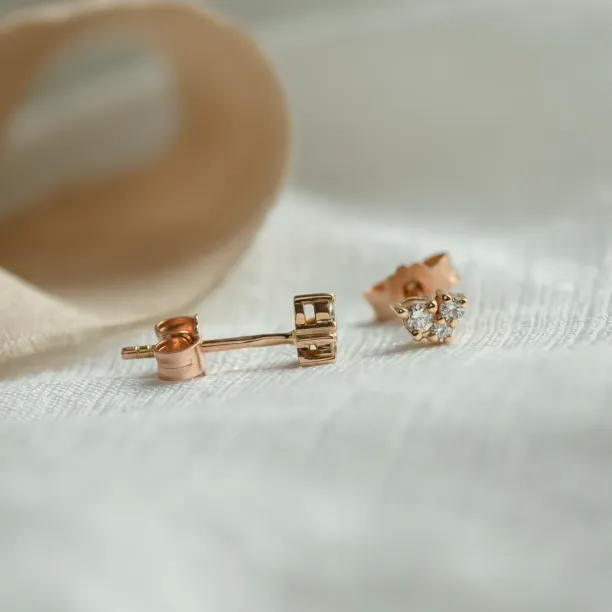 Zlaté cluster náušnice TAYLA s diamanty z přední i zadní strany