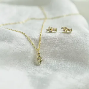 ELLY diamond jewellery set in yellow gold with pendant and earrings