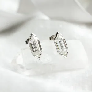 Close-up of SERAPHINA moissanite earrings from the jewellery set