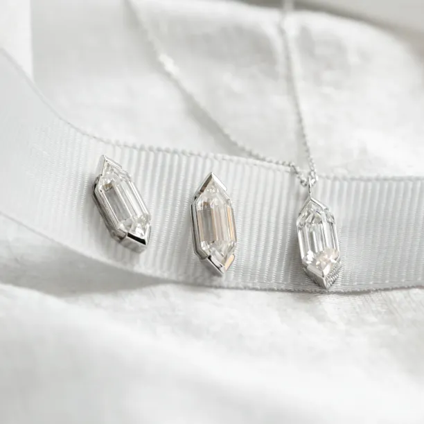 Moissanite jewellery set SERAPHINA with necklace and matching earrings