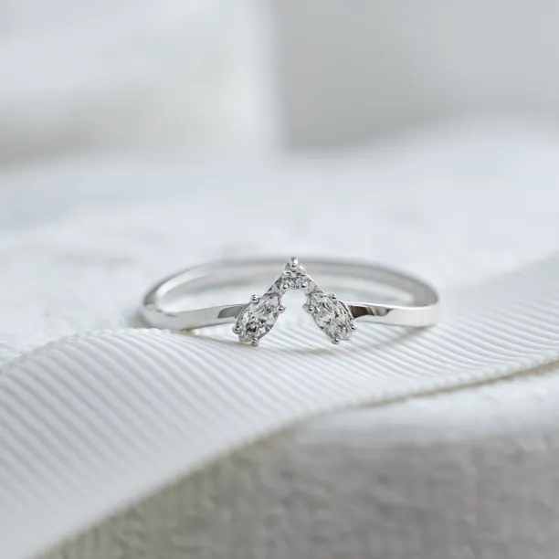 Gold curved ring with diamonds HELGA Image
