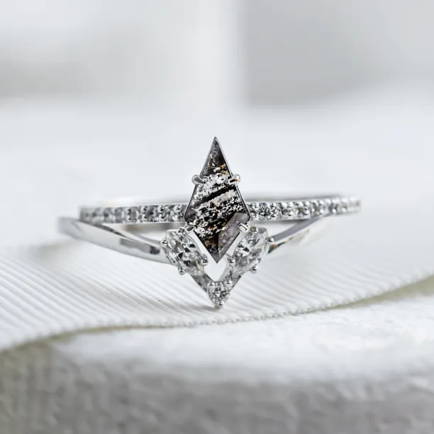 Gold curved ring with diamonds HELGA Image
