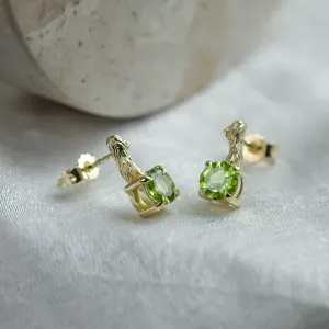 Stud earrings with peridot and twig DEAN Thumbnail