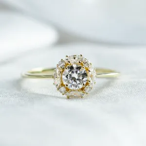 Romantic halo moissanite engagement ring ÉDITH Thumbnail