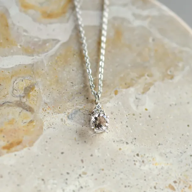 Romantic gold necklace with lepidocrocite and side diamonds LOVELY Image