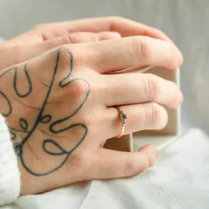 Minimalist engagement ring with salt and pepper diamonds TROIS Thumbnail