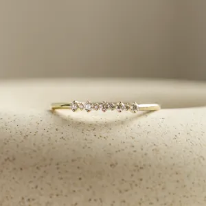 Minimalistický diamantový prsten DIADEM v celkovém pohledu