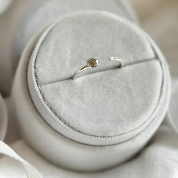 Open ring with salt and pepper diamond and classic diamonds BRAIDY