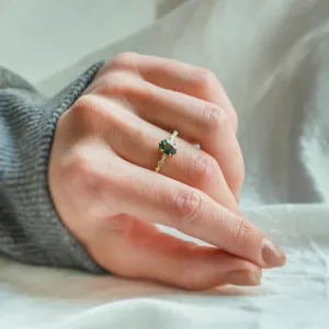 Vintage engagement ring with green sapphire and diamonds MADDIE Thumbnail