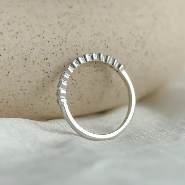 Interior view of the CHRISTINE diamond ring