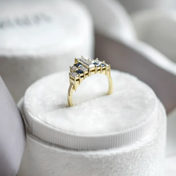 Avant-garde ring with moissanites and sapphires in baguette shape BETH Image